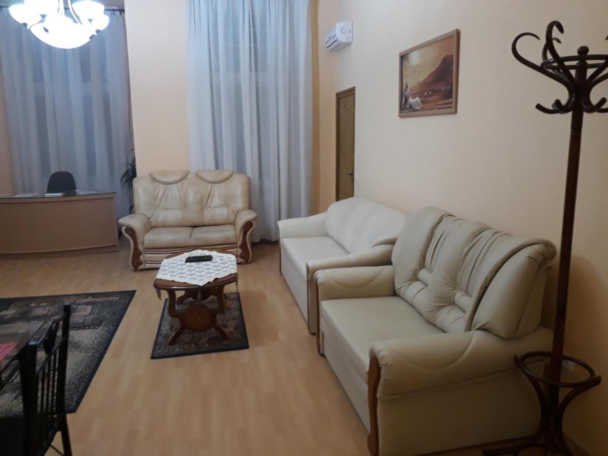 Piac Utcai Apartman Debrecen Buitenkant foto