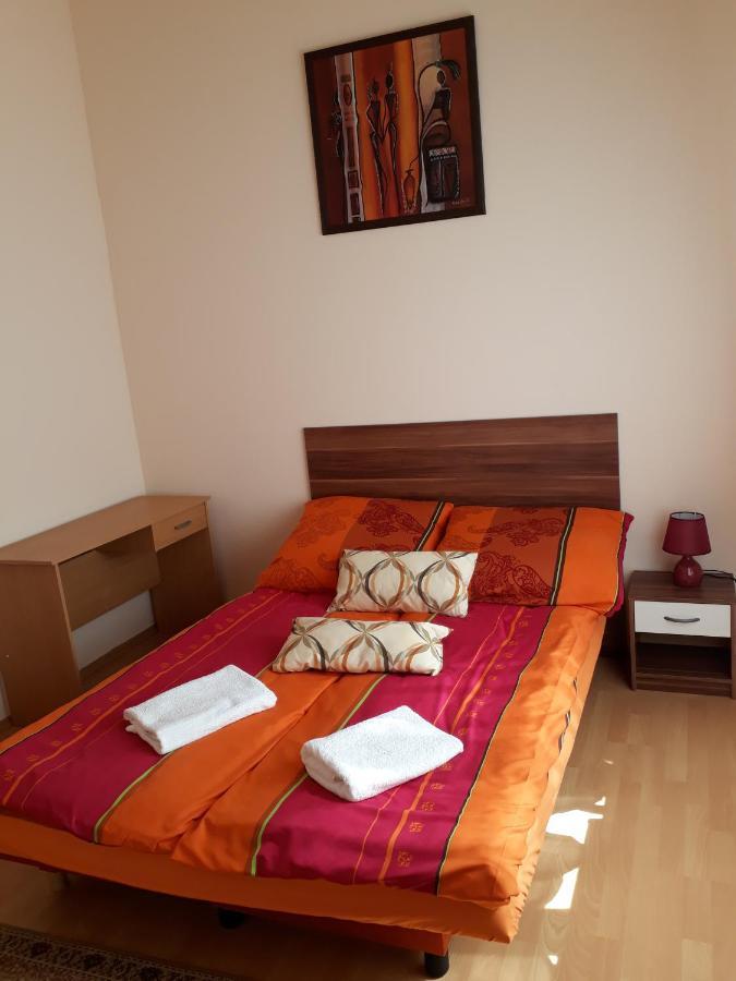 Piac Utcai Apartman Debrecen Buitenkant foto