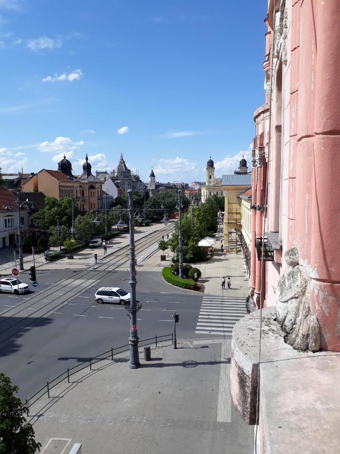 Piac Utcai Apartman Debrecen Buitenkant foto
