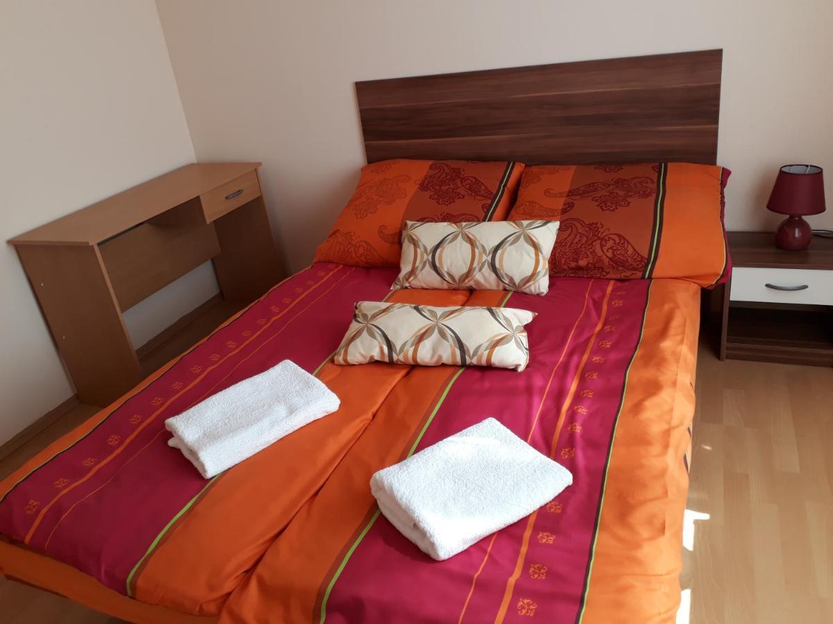Piac Utcai Apartman Debrecen Buitenkant foto