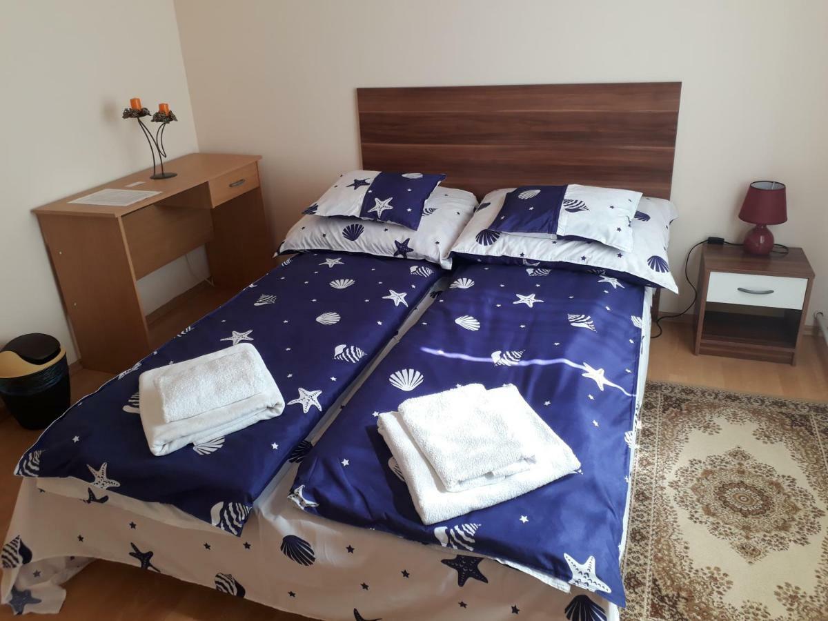 Piac Utcai Apartman Debrecen Buitenkant foto