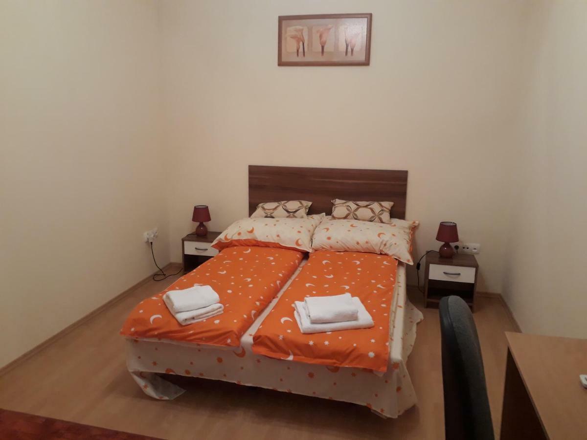 Piac Utcai Apartman Debrecen Buitenkant foto