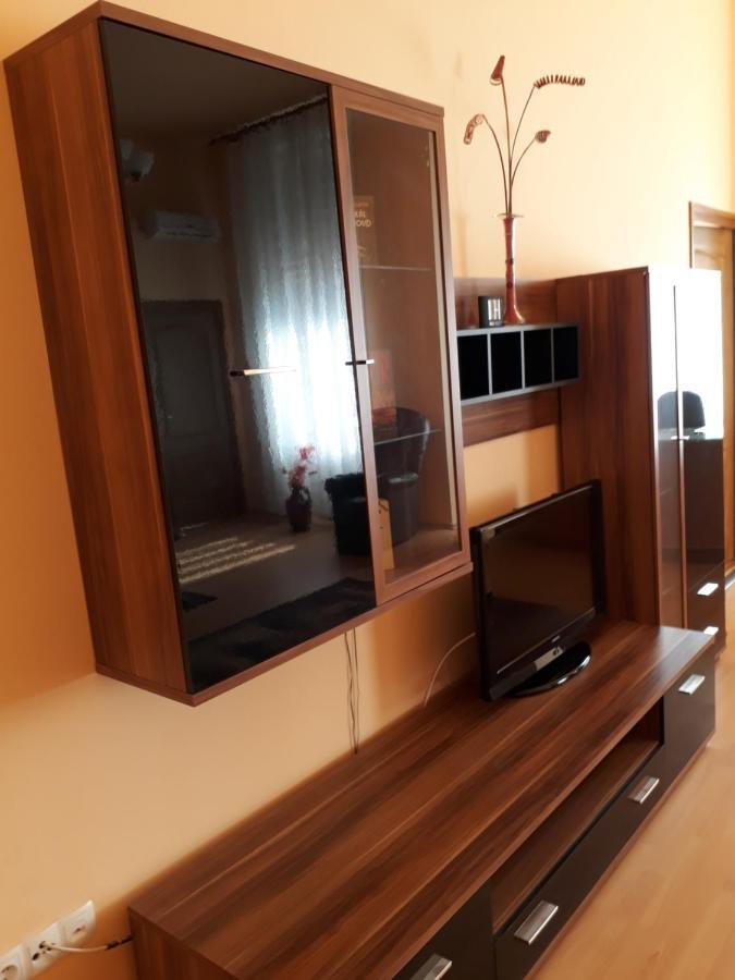 Piac Utcai Apartman Debrecen Buitenkant foto