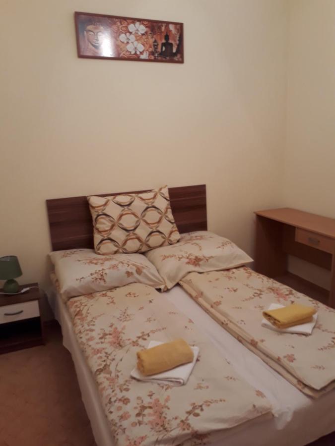 Piac Utcai Apartman Debrecen Buitenkant foto