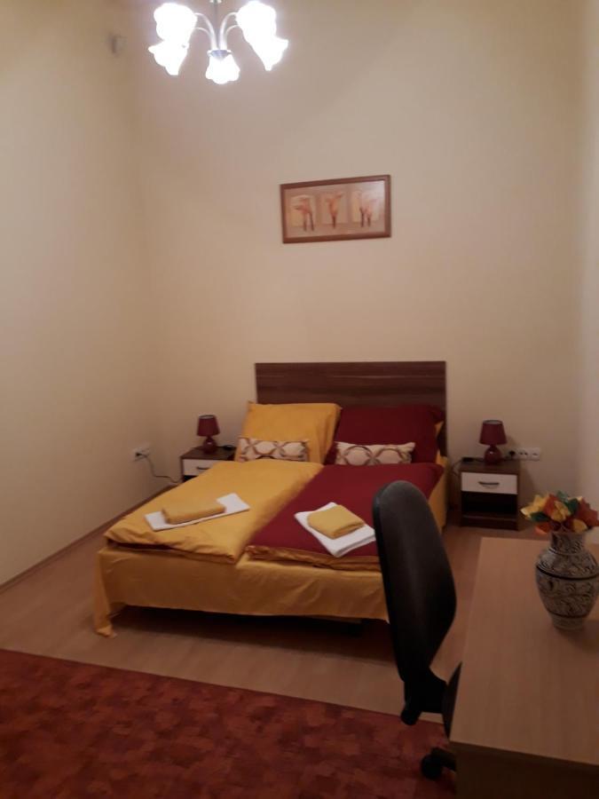 Piac Utcai Apartman Debrecen Buitenkant foto
